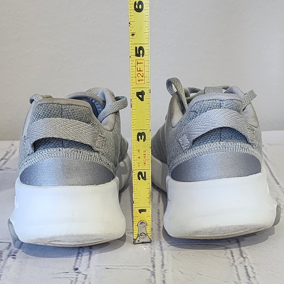 Cloudform Gym Shoes - Picture 7 of 8